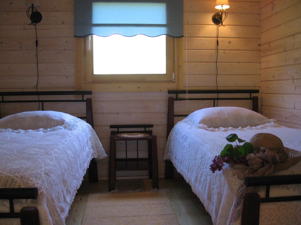 Lepametsa Holiday Houses Nasva Phòng bức ảnh